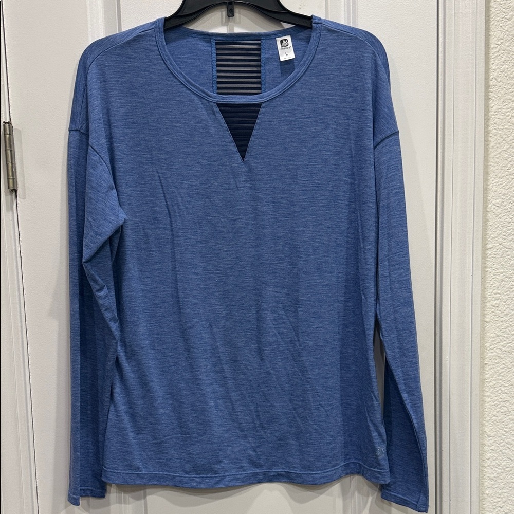 Free2B Blue Long Sleeve Women's Tee